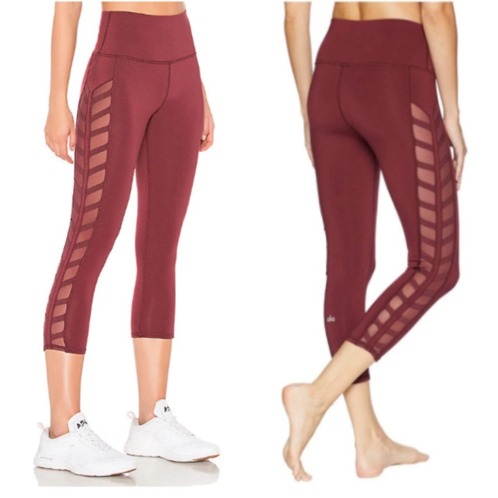 Alo Cropped Maroon Yoga Pants with Chevron